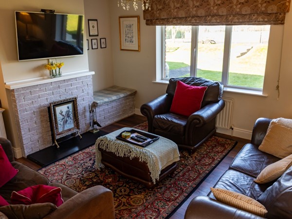 An image labelled Living room