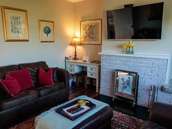 An image labelled Living room