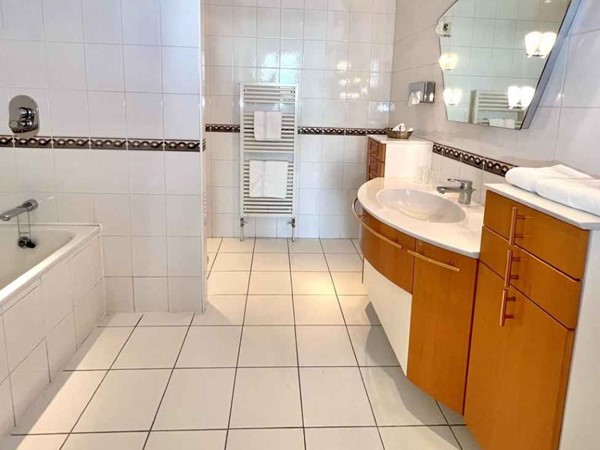 An image labelled Bathroom