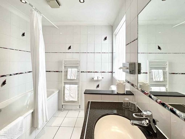 An image labelled Bathroom