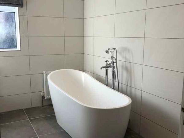 An image labelled Bathroom