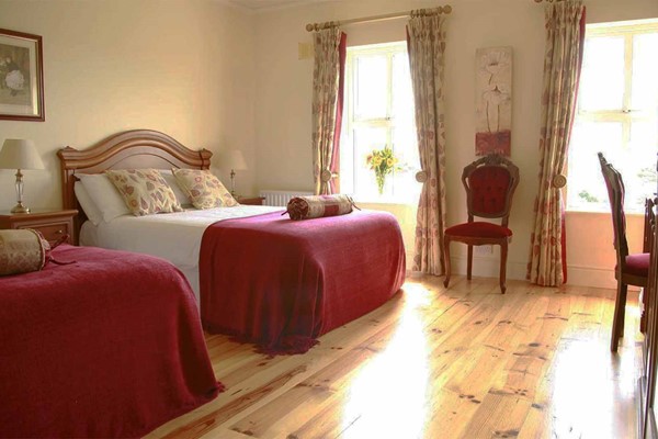 An image labelled Double - 2 Dbl  Room