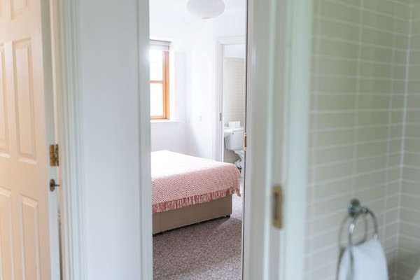 An image labelled Deluxe One-Bedroom Apartment (Sleeps 2)