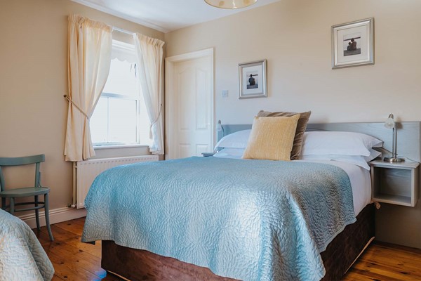 An image labelled Double and Single Room