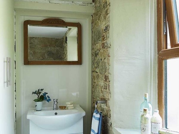 An image labelled Bathroom