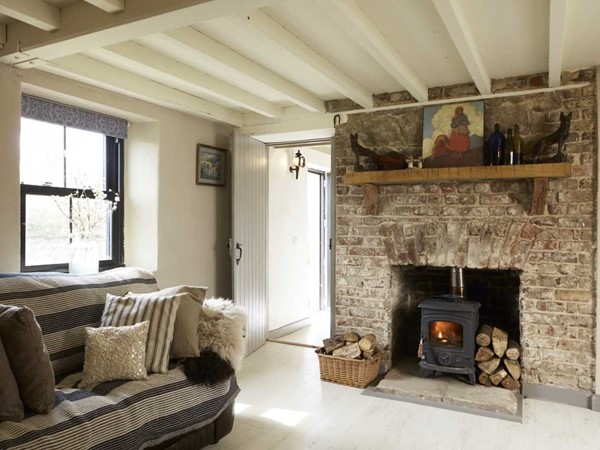 An image labelled Living room