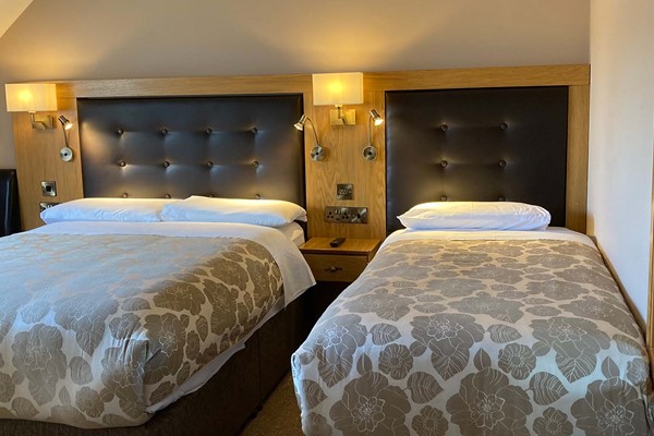An image labelled Double and Single Room