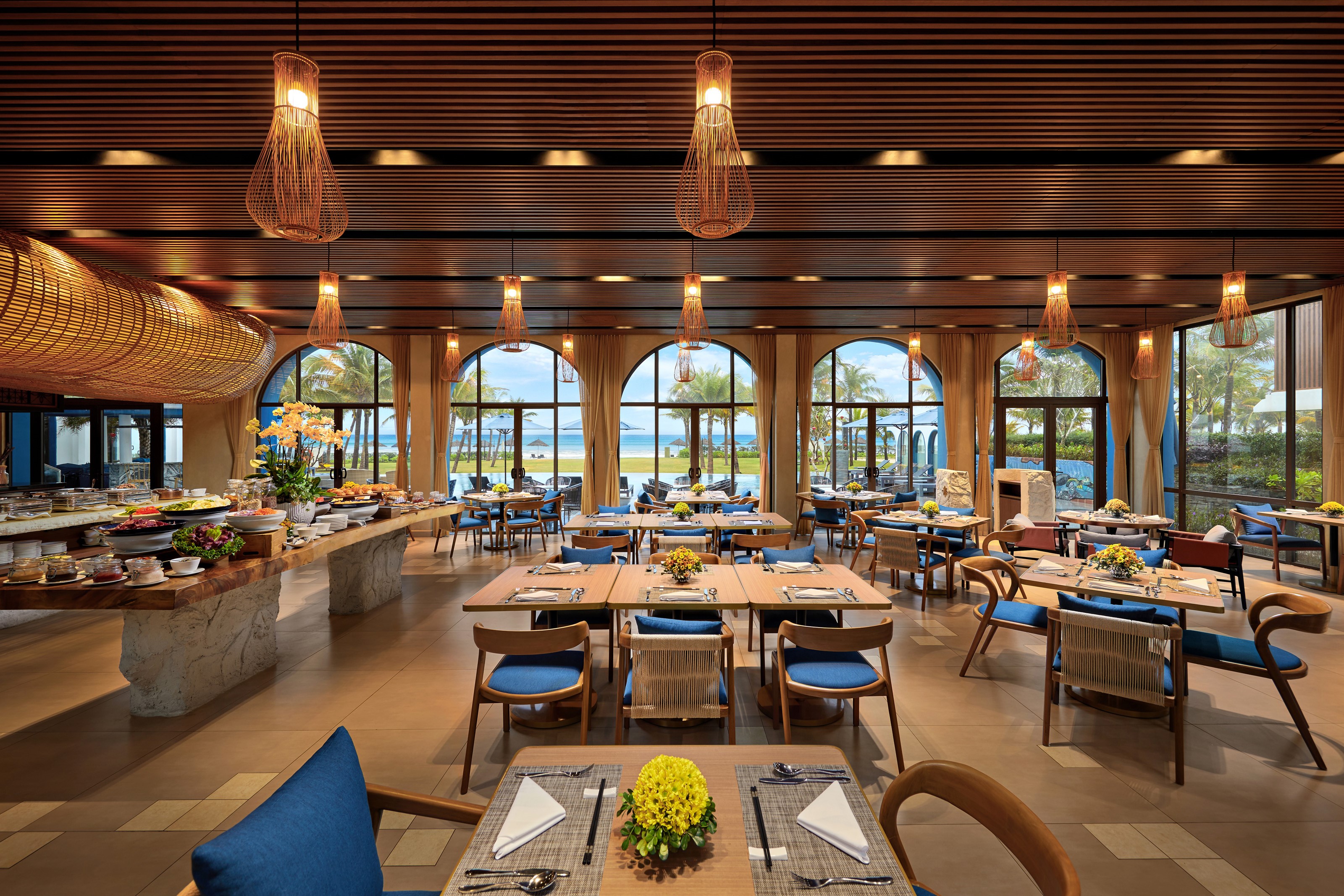 ROYAL SHORE RESTAURANT