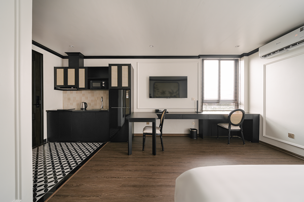 An image labelled Junior Suite  - 16/14B Ly Nam De Str Room