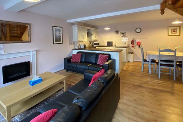 An image labelled Rose Cottage