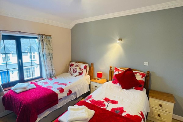 An image labelled Twin Partial Seaview Room