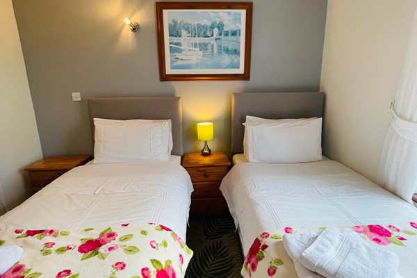 An image labelled Twin Room