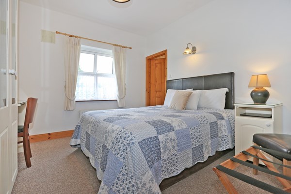 An image labelled Single Room