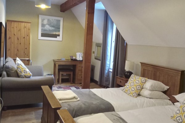 An image labelled Twin Room