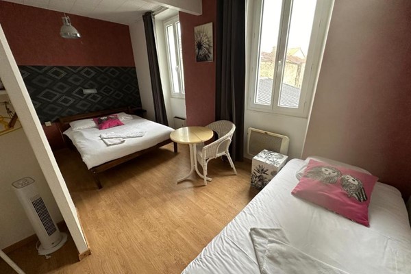 An image labelled Chambre Triple