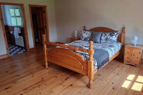 An image labelled Entire Home 8 Guest  House