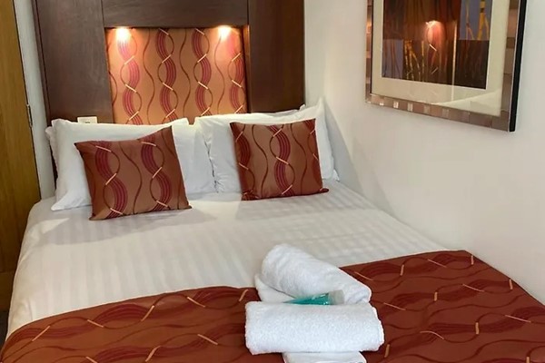 An image labelled Small Double Room