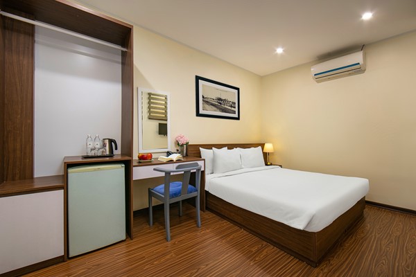 An image labelled Superior Double  Room