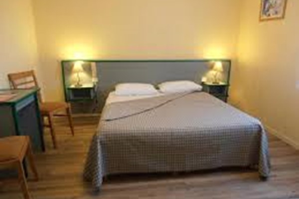 An image labelled Chambre Double avec baignoire