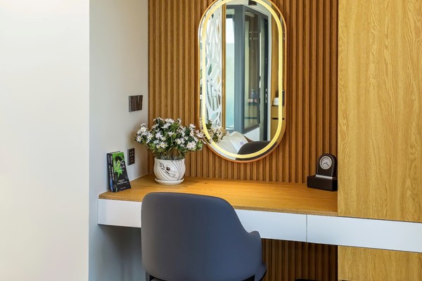 An image labelled Executive Suite City View  With Balcony Room
