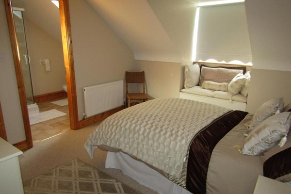 An image labelled Double Budget Double Room